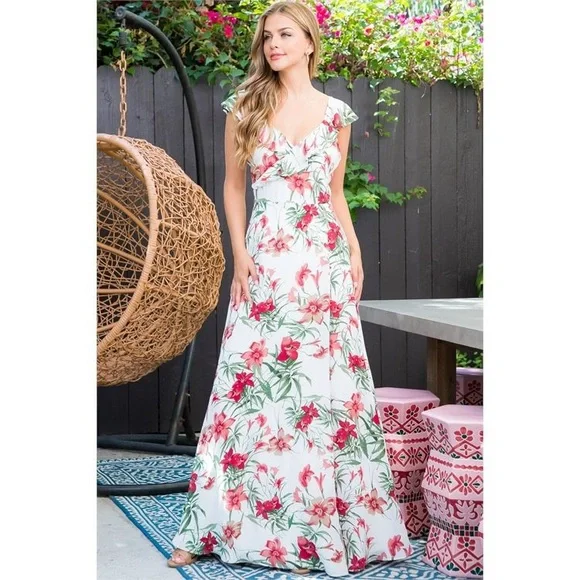 Pride&Lace Dresses | White Mauve Green Ruffle Neckline Floral Maxi Dress | Color: White | Size: S | Prideandlace's Closet